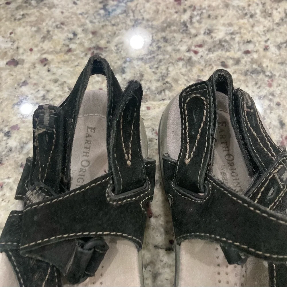 Earth Origins by earth black/gray Sophie sandals in size 7 Preowned Good Condt - Picture 3 of 11